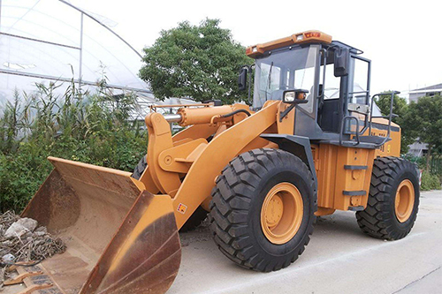 裝載機配件沖洗前的注意事項